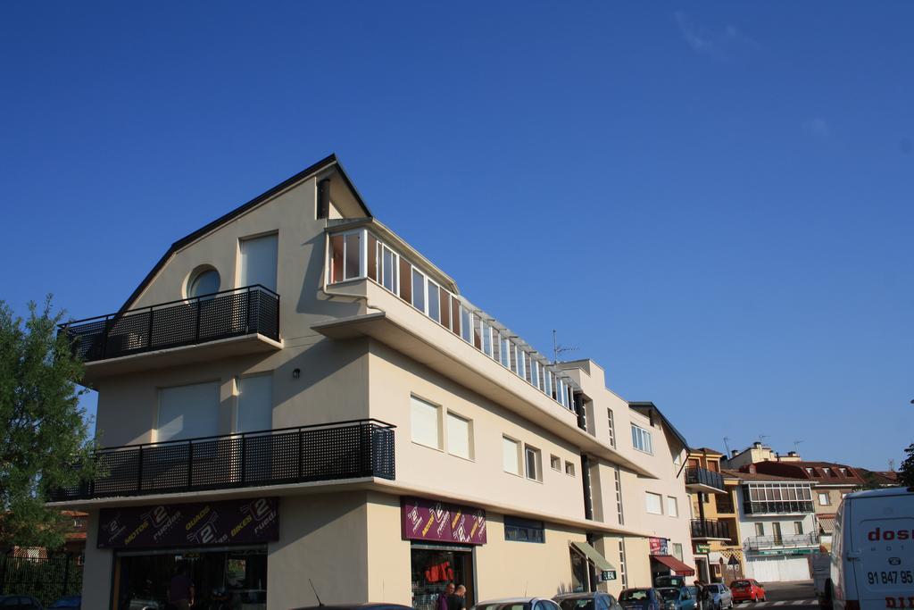 Ar Apartamentos Soto Real 객실 사진